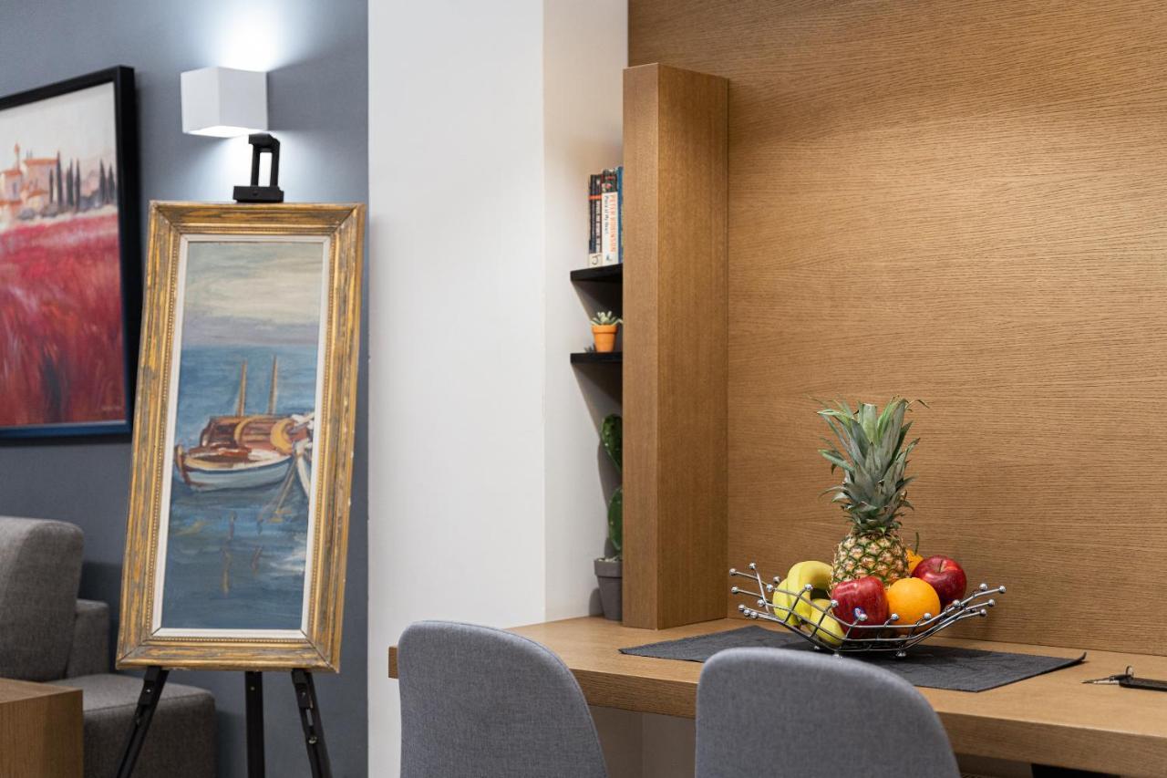 Acropolis Elegant Apartment Athene Buitenkant foto